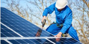 Installation Maintenance Panneaux Solaires Photovoltaïques à Droiturier